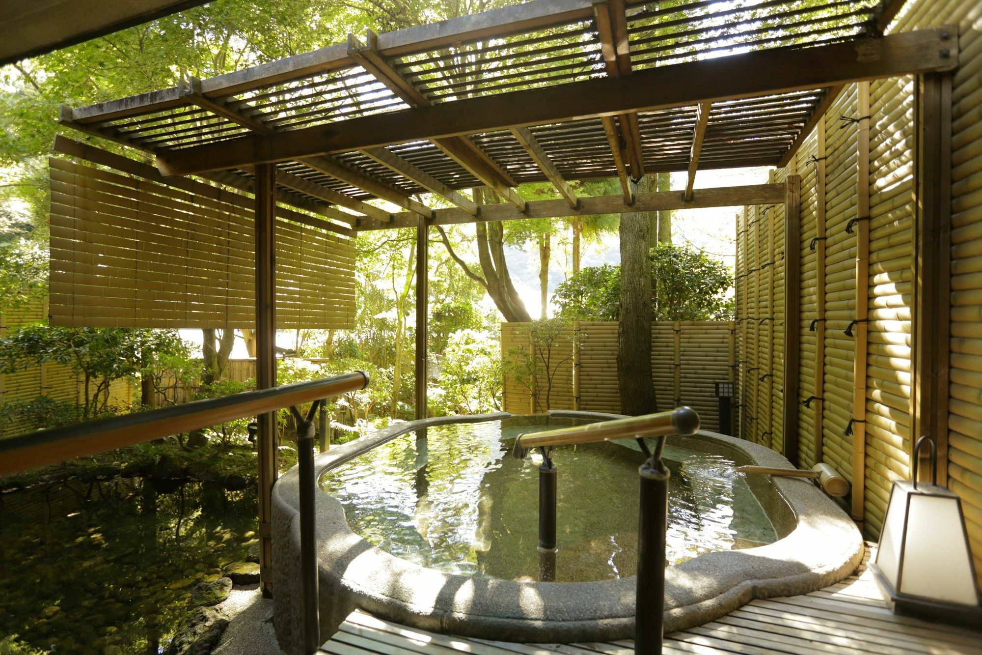 Oku Yugawara Tsubaki Hotel Bagian luar foto